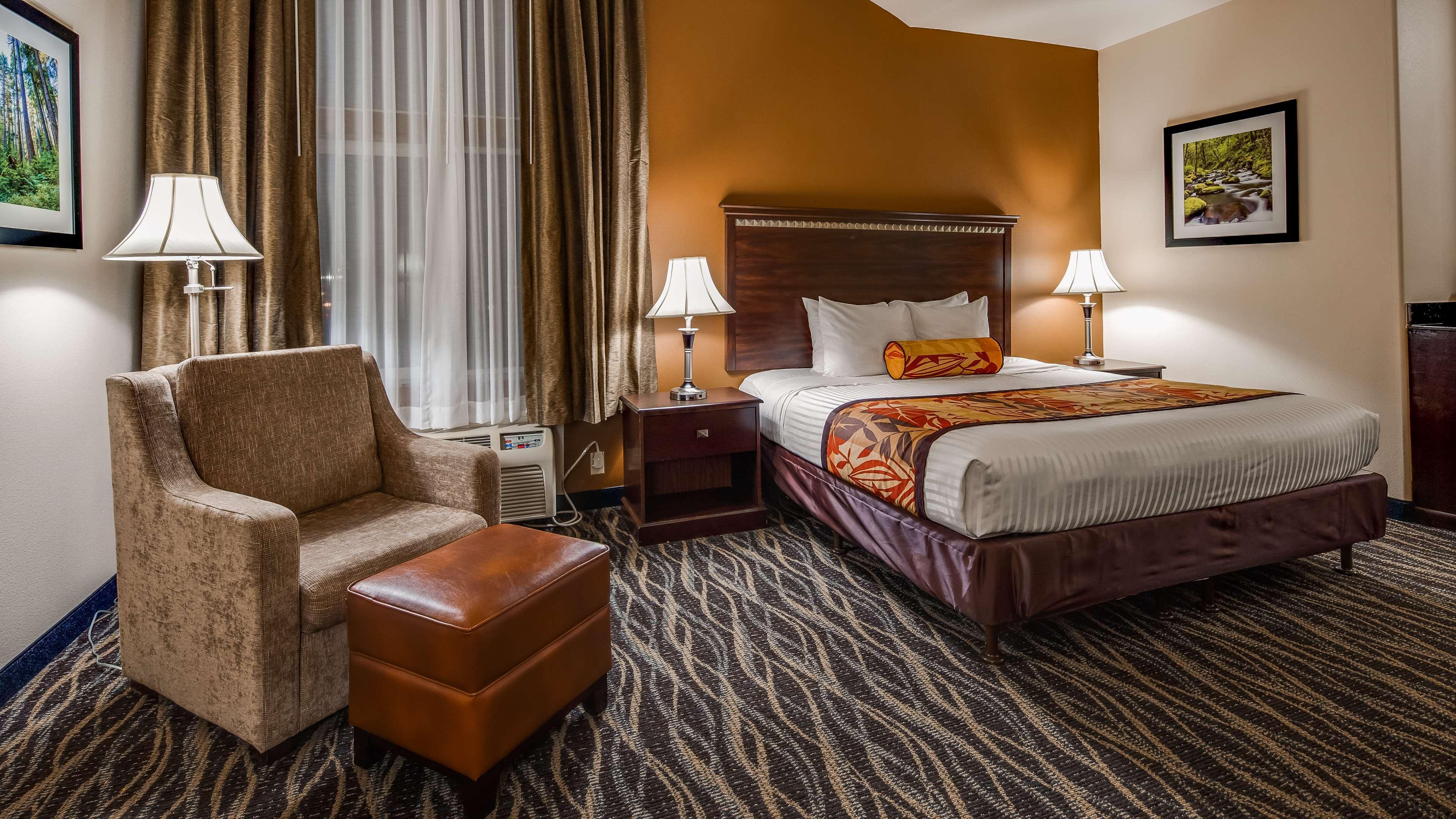 Best Western Plus Battleground Inn & Suites Battle Ground Екстериор снимка