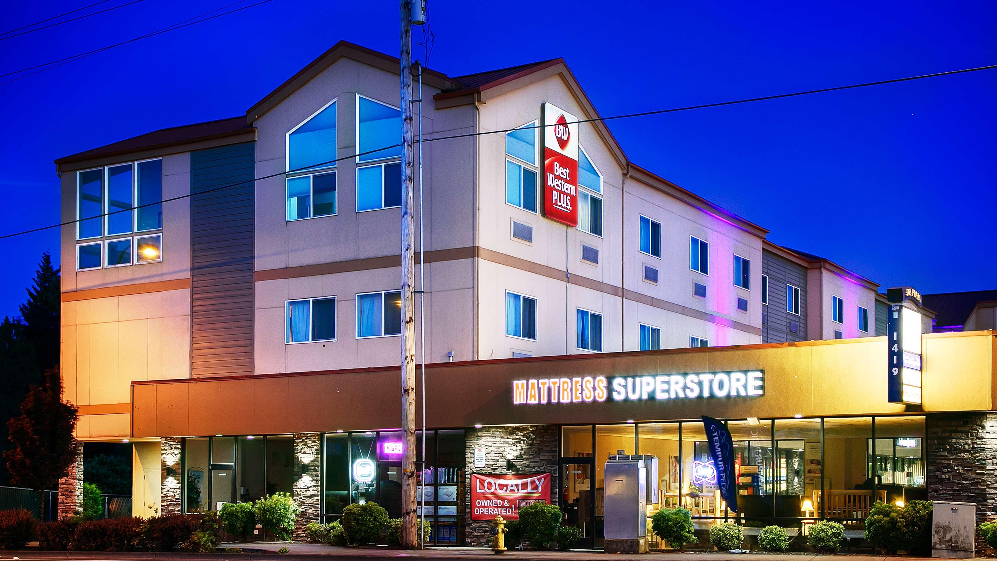 Best Western Plus Battleground Inn & Suites Battle Ground Екстериор снимка